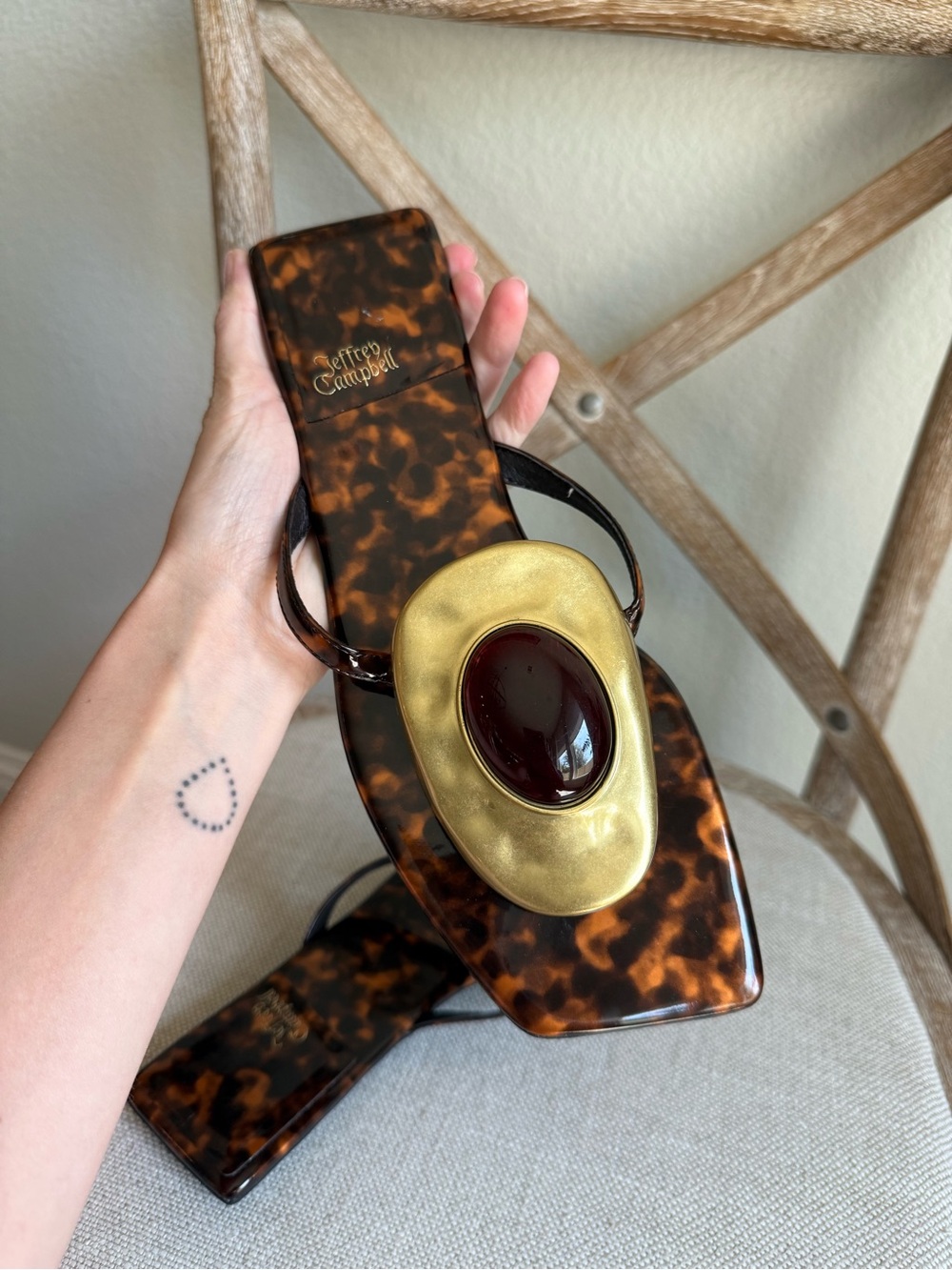 Jeffrey Campbell Bazaar Flip-Flop Sandals tortoise - Picture 5 of 6